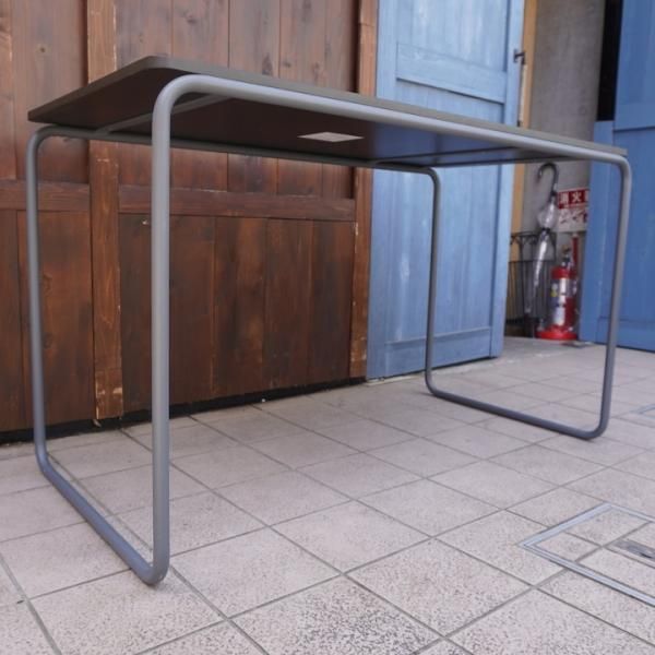 MUJI(無印良品)で取り扱われているドイツTHONET(トーネット)社の