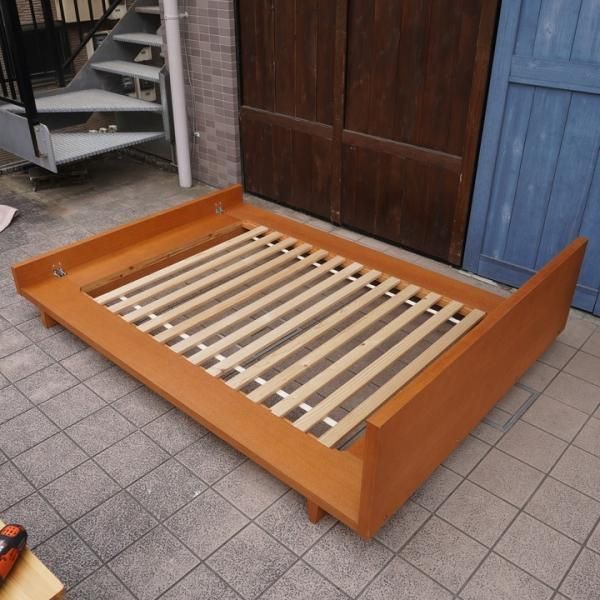 人気のunico(ウニコ)のCORSOシリーズ セミダブルベッドです！！オーク