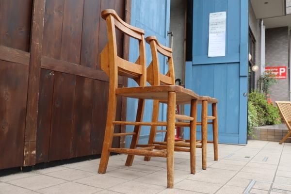 値下げ/アンティークのチャーチチェア2脚セットです。クラシカルな