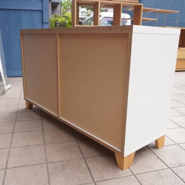 MOMO natural(モモナチュラル)のLOVE 3段チェストです。愛らしい取っ手