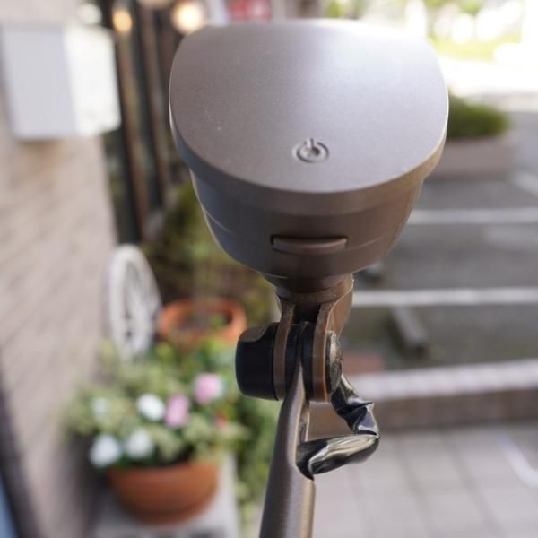 スワン電器(SWAN)のEXARM(エグザーム)LED フロアランプです。自在に