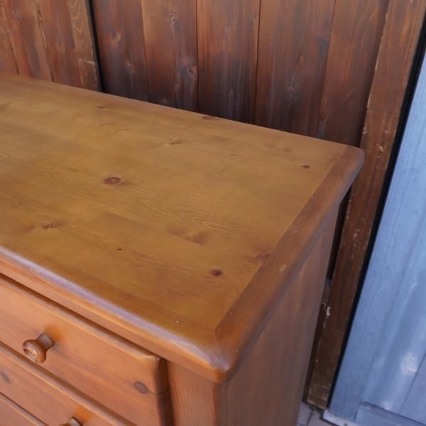 KOSUGA(コスガ)の人気シリーズPROVENCE(プロヴァンス)のパイン材を使用