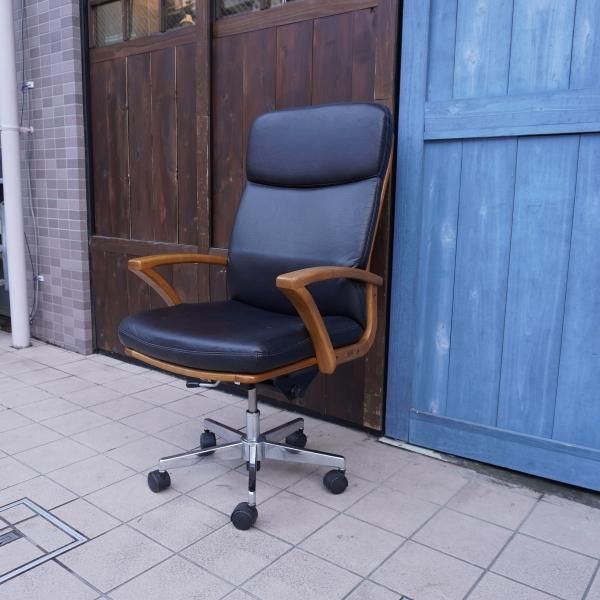 老舗家具メーカーHAMAMOTO(浜本工芸)のナラ無垢材を使用したDSA-5800