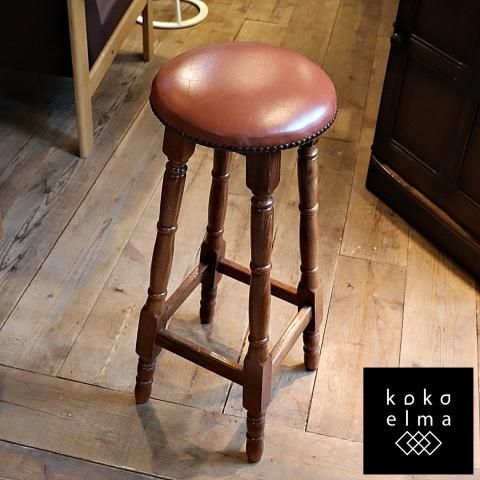 イタリア製のビーチ材 カウンターチェアです。鋲打ちと挽物加工が