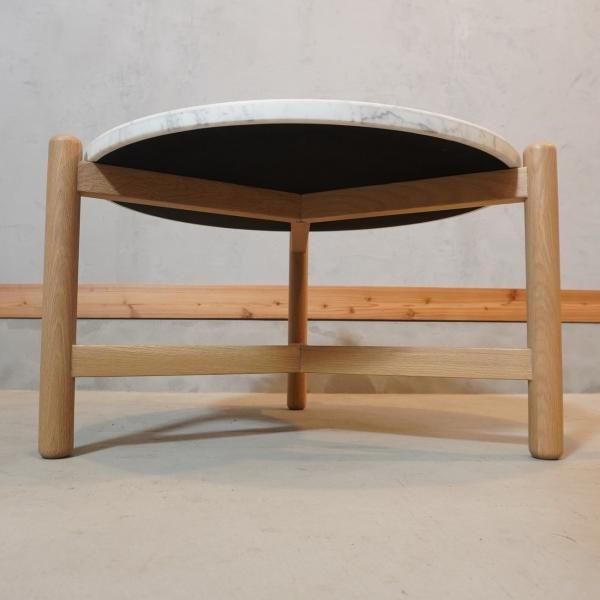 Francfranc(フランフラン)のシフラ コーヒーテーブルです。大理石天板