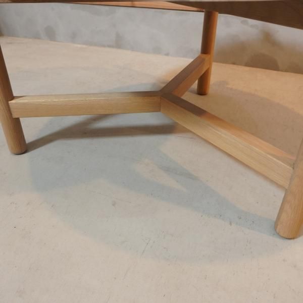 Francfranc(フランフラン)のシフラ コーヒーテーブルです。大理石天板