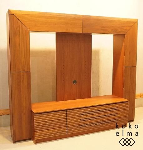 IDC OTSUKA(大塚家具)取り扱いの岡家具のアクロス ウォールナット材