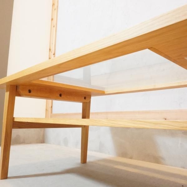 unico(ウニコ)のSIGNE(シグネ)シリーズのローテーブルです。オーク材の