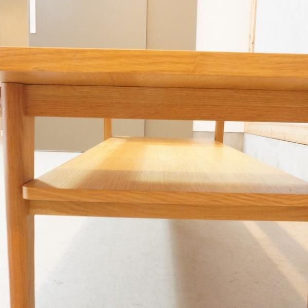 unico(ウニコ)のSIGNE(シグネ)シリーズのローテーブルです。オーク材の