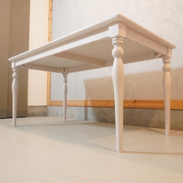 人気のFrancfranc(フランフラン)のARPA(アルパ)ダイニングテーブル