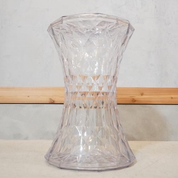 イタリアのデザイナーズ家具ブランドKARTELL(カルテル)のSTONE