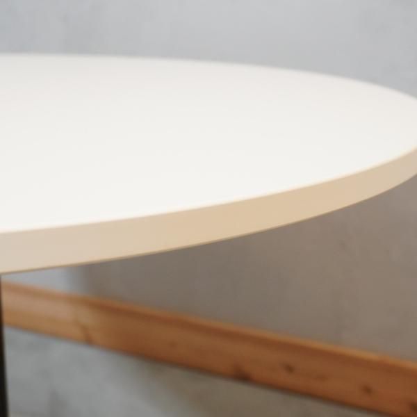 Vitra(ヴィトラ)社のBistro table(ビストロテーブル) ホワイト