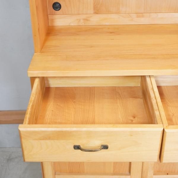 MOMO natural(モモナチュラル)の人気シリーズVIBO キッチンボードです