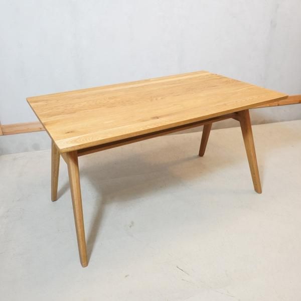 unico(ウニコ) ADDAY(アディ) ダイニングテーブルです♪木の表情を