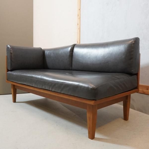 unico(ウニコ)のWICK(ウィック)シリーズのベンチアームです