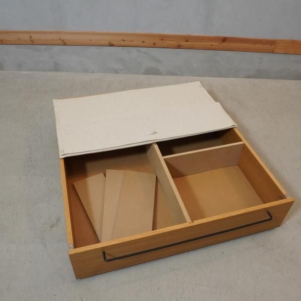 無印良品(MUJI)のオーク材 ベッドフレーム下収納引き出しです。ベッド