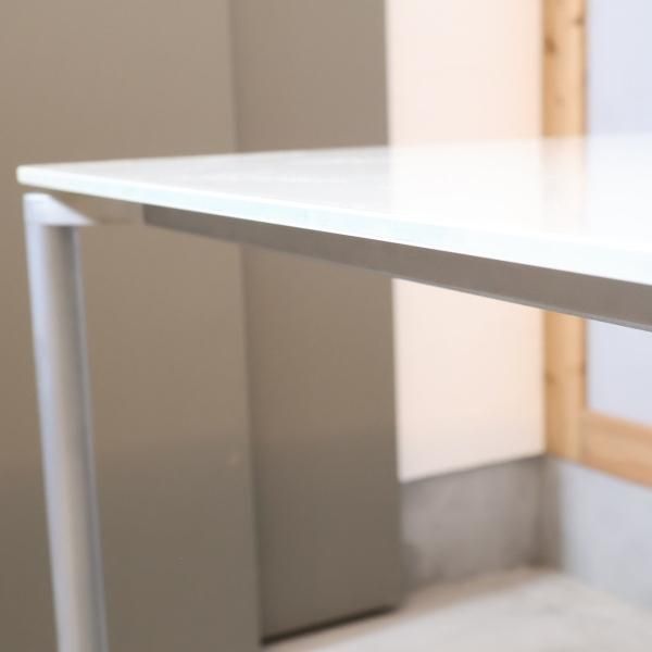 FritzHansen(フリッツハンセン)のP933 PLANO(プラーノ)ダイニング