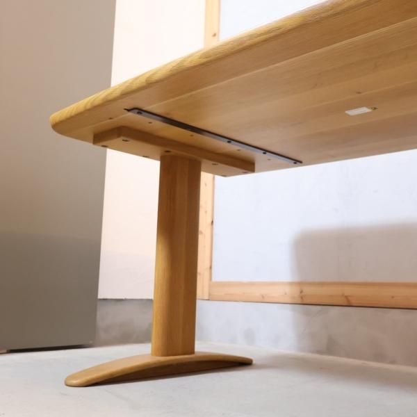 飛騨高山のメーカー キツツキマークの飛騨産業(HIDA)より侭 オーク材