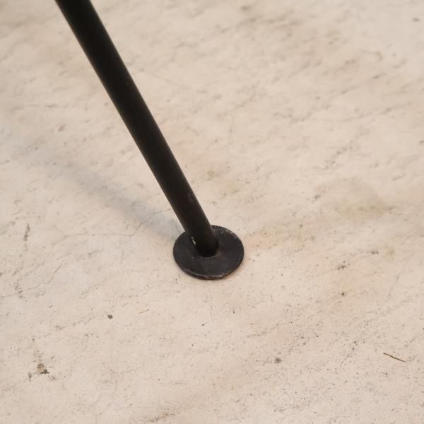 unico(ウニコ)の人気シリーズEDDY(エディー)リビングテーブルです