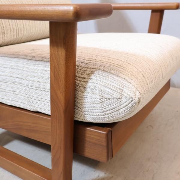 NAGANO INTERIOR(ナガノインテリア)のウォールナット材 1人掛けソファ