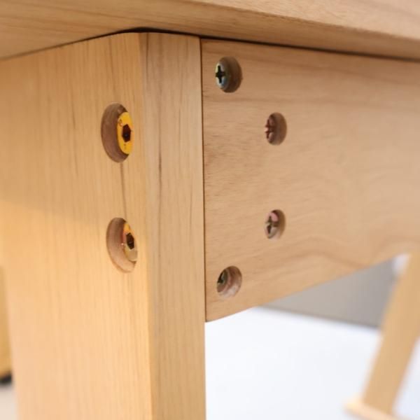 ACTUS(アクタス)で取り扱われていたREVE(リーヴェ)デスク＆ワゴンです