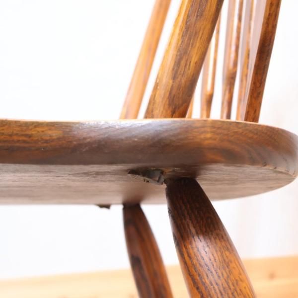 Shin Lee(シンリー)のレッドオーク材を使用したダイニングチェア