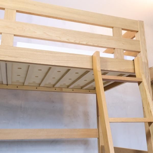 人気の無印良品(MUJI)のオーク材セミシングルハイベッド/マットレス