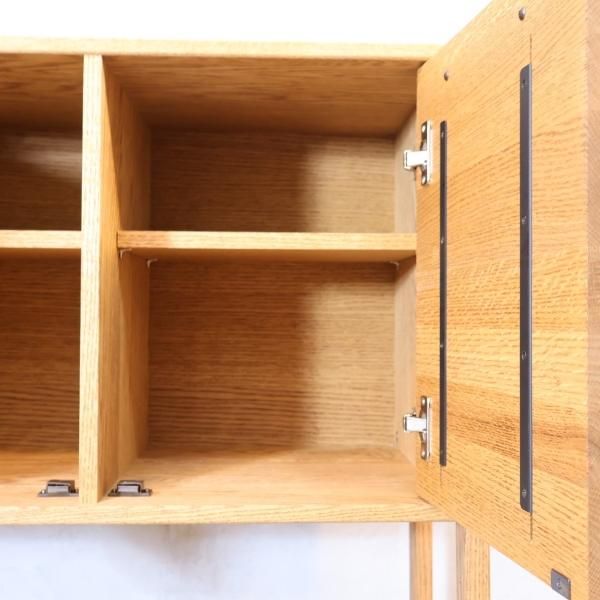 MOMO natural(モモナチュラル)のUNITのカップボードです。ナチュラルな