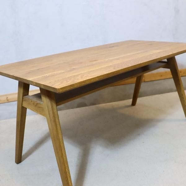 unico(ウニコ) ADDAY(アディ) ダイニングテーブルです♪木の表情を