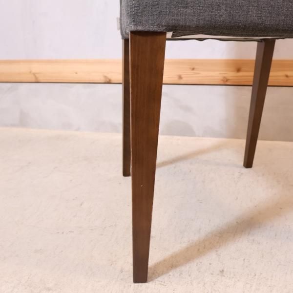 ACTUS(アクタス)で取り扱われていtaFB ウォールナット材ダイニング