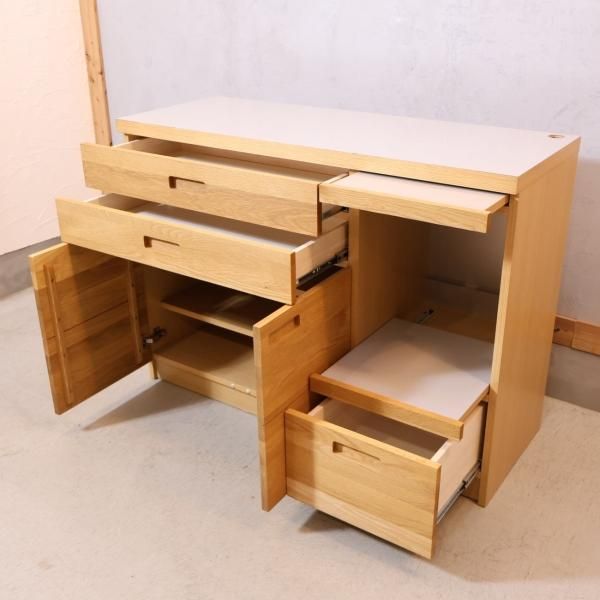 人気のunico(ウニコ)よりHUTTE(ヒュッテ)シリーズ のキッチン