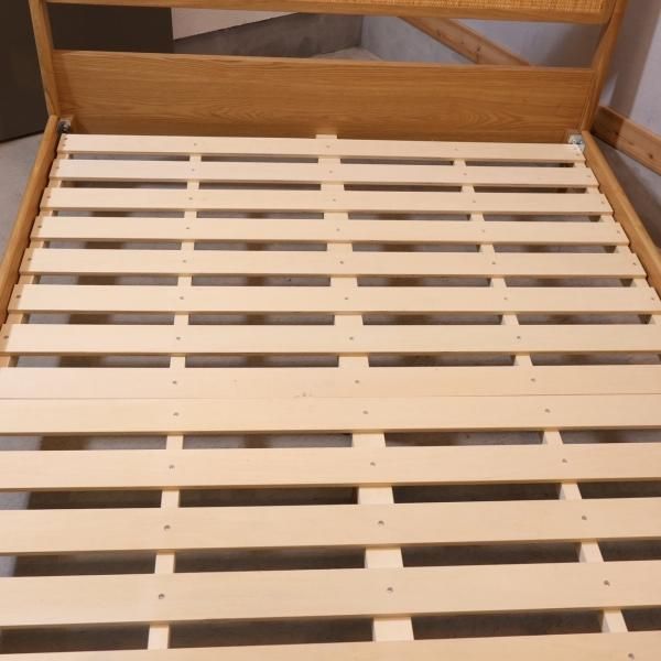 人気のunico(ウニコ)のSOLKシリーズ ダブルベッドフレームです