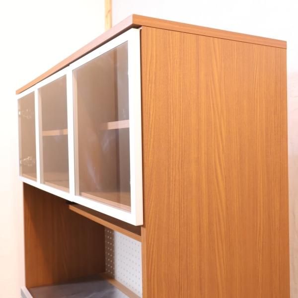 unico(ウニコ)のSTRADA(ストラーダ)シリーズより3面キッチンボードです