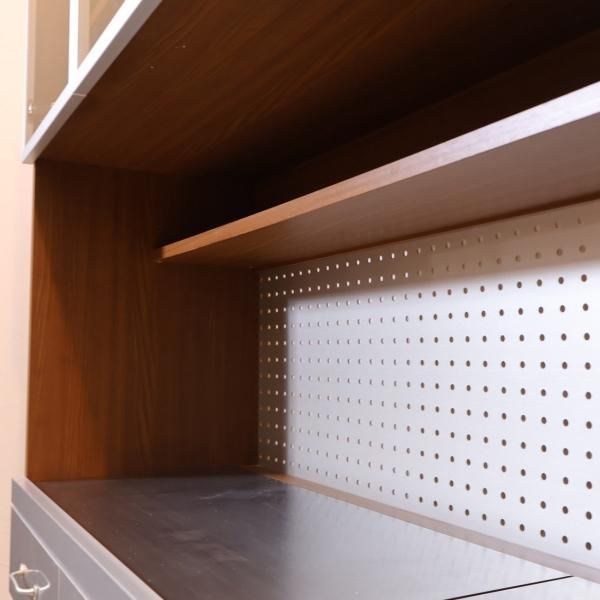 unico(ウニコ)のSTRADA(ストラーダ)シリーズより3面キッチンボードです