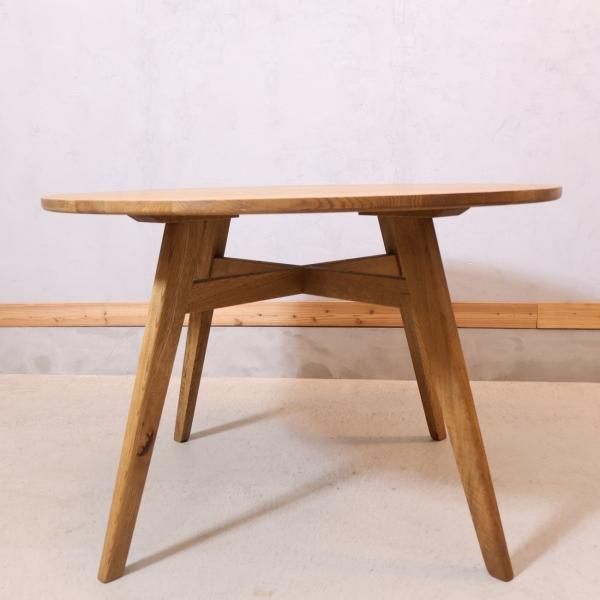 unico(ウニコ) ADDAY(アディ) ラウンドダイニングテーブルです♪木の