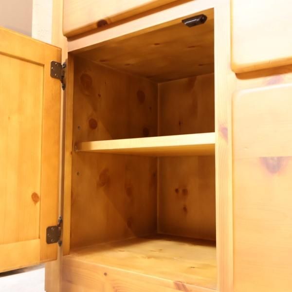 KOSUGA(コスガ)の人気シリーズPROVENCE(プロヴァンス)シリーズのパイン