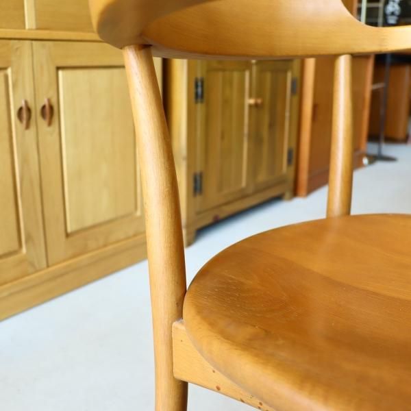 キツツキマークでお馴染みの飛騨産業より佐々木 敏光デザインの