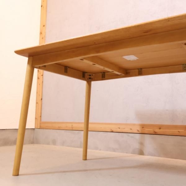 KEYUCA(ケユカ)で取り扱われていた、カッセル ダイニングテーブル