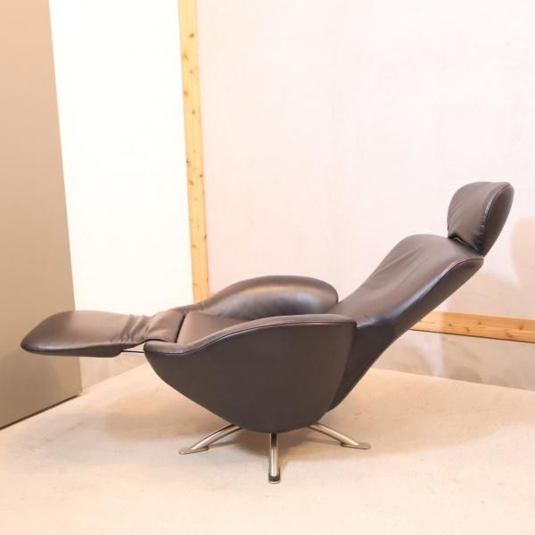Cassina(カッシーナ) K10 DODO(ドド) シェーズロングです。上質な質感
