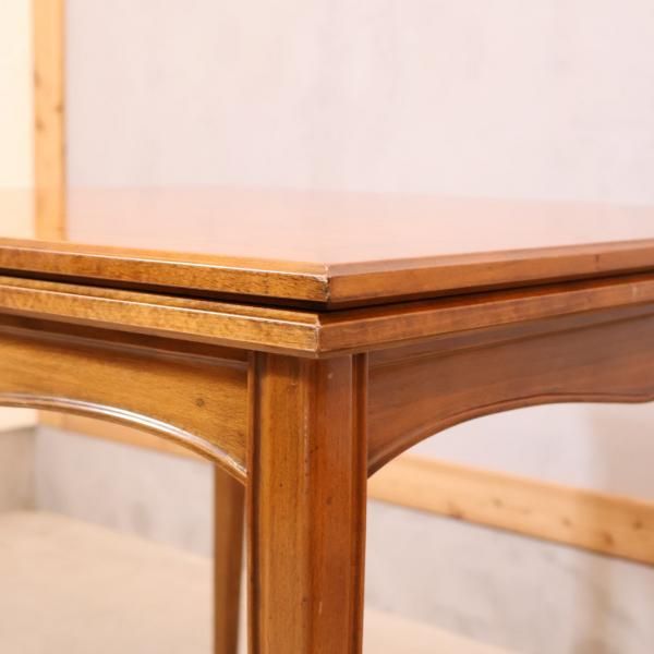 IDC OTSUKA(大塚家具)にて取り扱いのあるイタリアMedea(メデア)社の