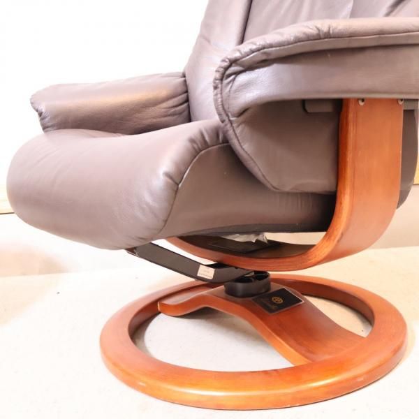 北欧ノルウェーのメーカーHjellegjerde(イエリアーダ) フィヨルド555