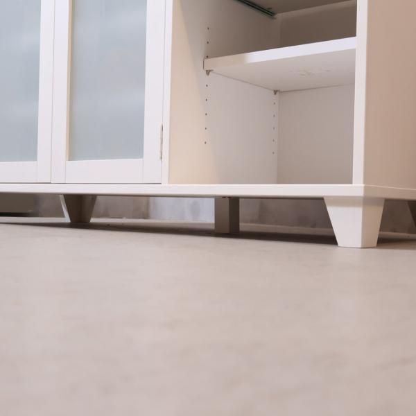 MOMO natural(モモナチュラル)の人気シリーズLAND(ランド)のキッチン