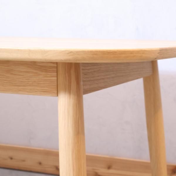 無印良品(MUJI)で人気のオーク無垢材 ダイニングテーブル・丸脚