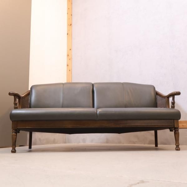 Karimoku(カリモク家具)のコロニアルシリーズの高級ラインGRAND