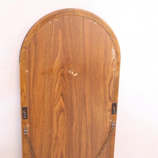 karimoku(カリモク家具)にて取り扱われていたウォールミラーです！薄型