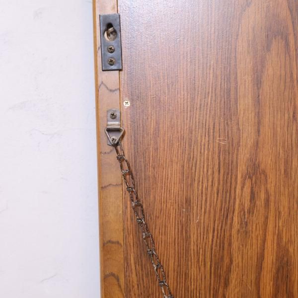 karimoku(カリモク家具)にて取り扱われていたウォールミラーです！薄型