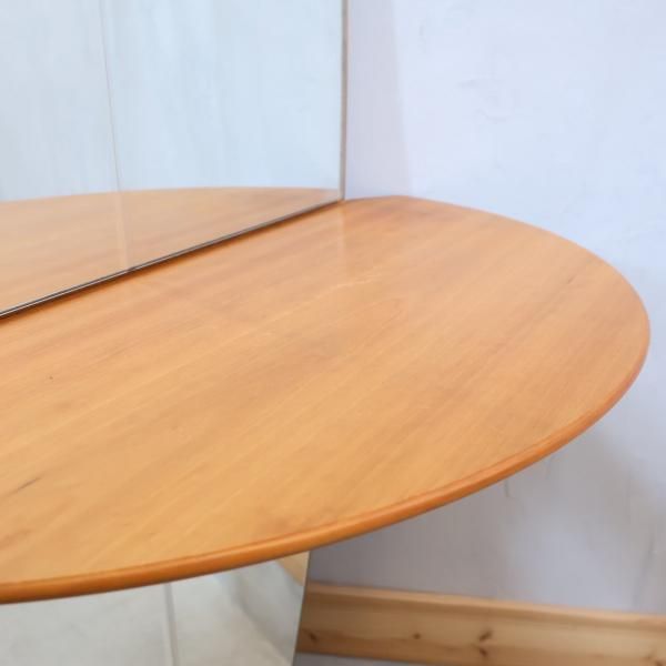 ACTUS(アクタス)取り扱いporada(ポラダ)のSURF2(サーフ) チェリー材