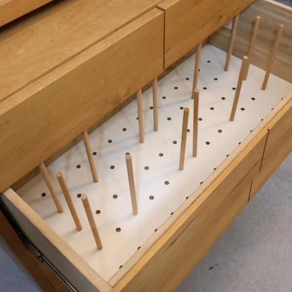 unico(ウニコ)よりTUO(トゥオ)シリーズのカップボードです！アルダー