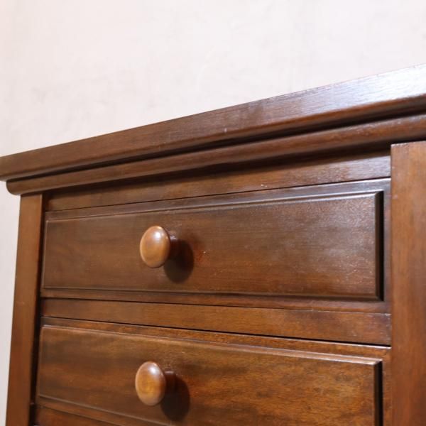 松本民芸家具の4段チェストのご紹介です。ミズメザクラ無垢材を使用