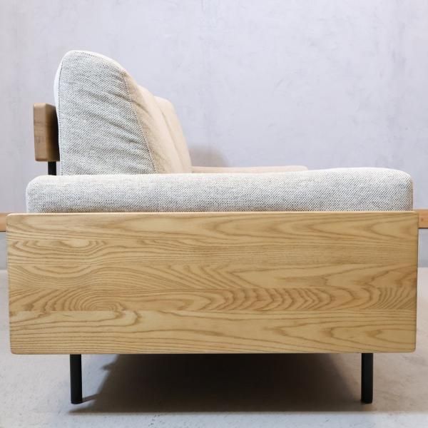 unico(ウニコ)のTREL(トレル) 2シーターソファです。シンプルで